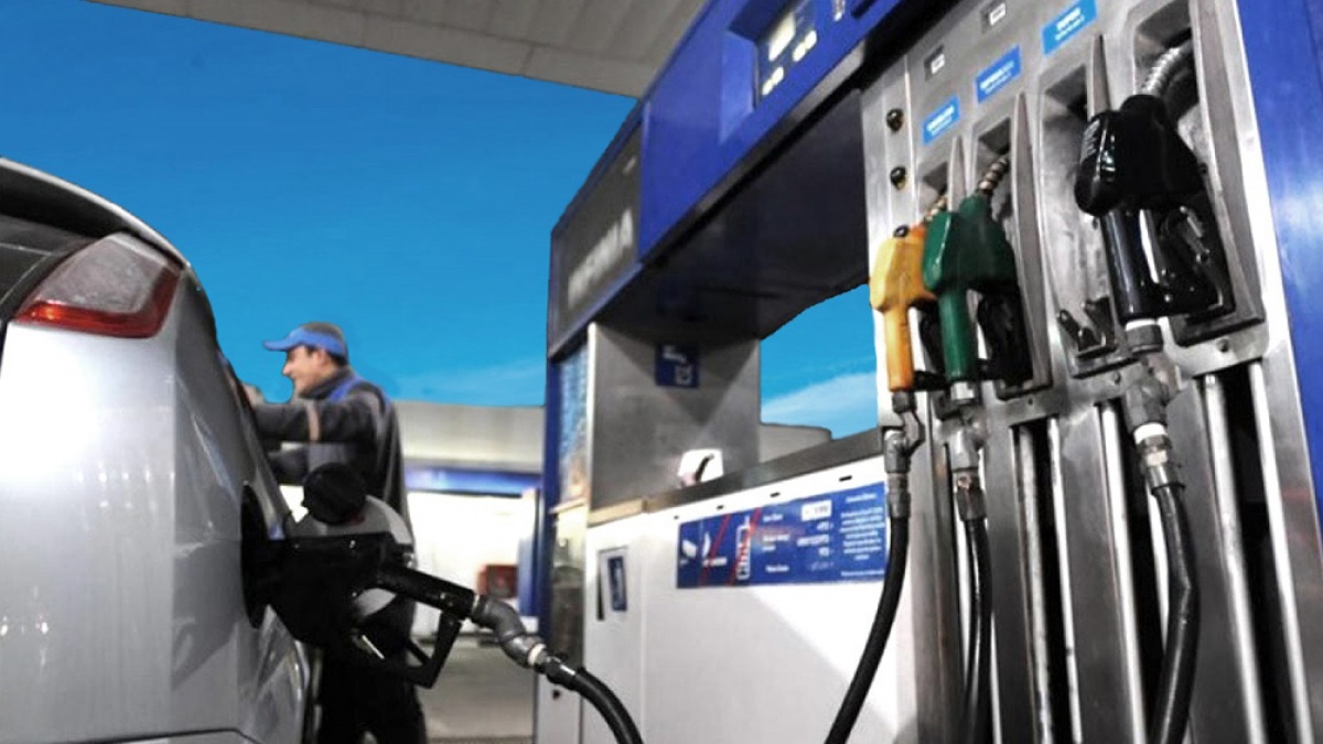 En este momento estás viendo El Gobierno congeló el precio de los combustibles hasta el 31 de octubre