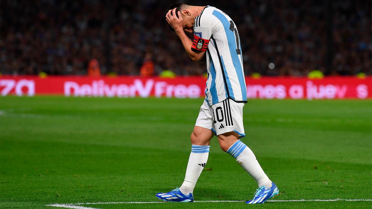 En este momento estás viendo Argentina pagó caro dos equivocaciones y Uruguay lo ganó en un gran partido