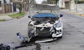 Fuerte choque y vuelco en Villa Mercedes: un adolescente dio positivo en el alcotest