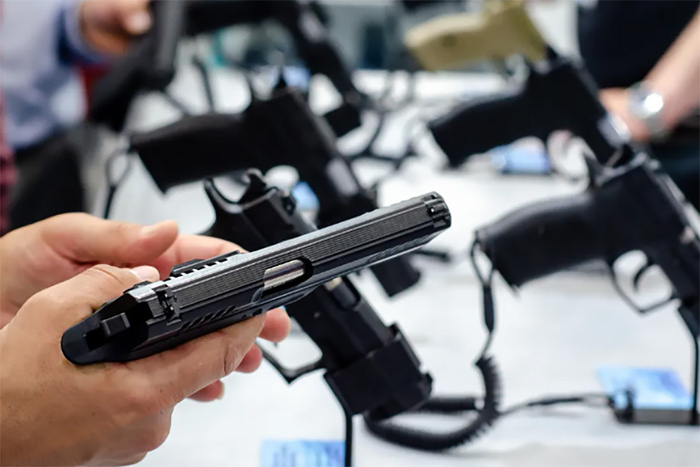 En este momento estás viendo Libre portación de armas: el Gobierno quiere avanzar con su implementación