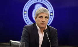 Expectativa por los anuncios de Caputo: el Gobierno prepara nuevas líneas de crédito en medio de la suba del dólar