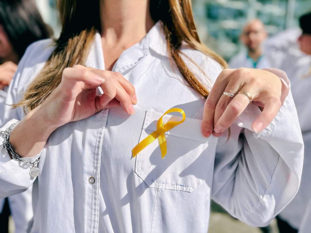 Lee más sobre el artículo Un informe técnico asegura que hablar responsablemente de suicidio salva vidas