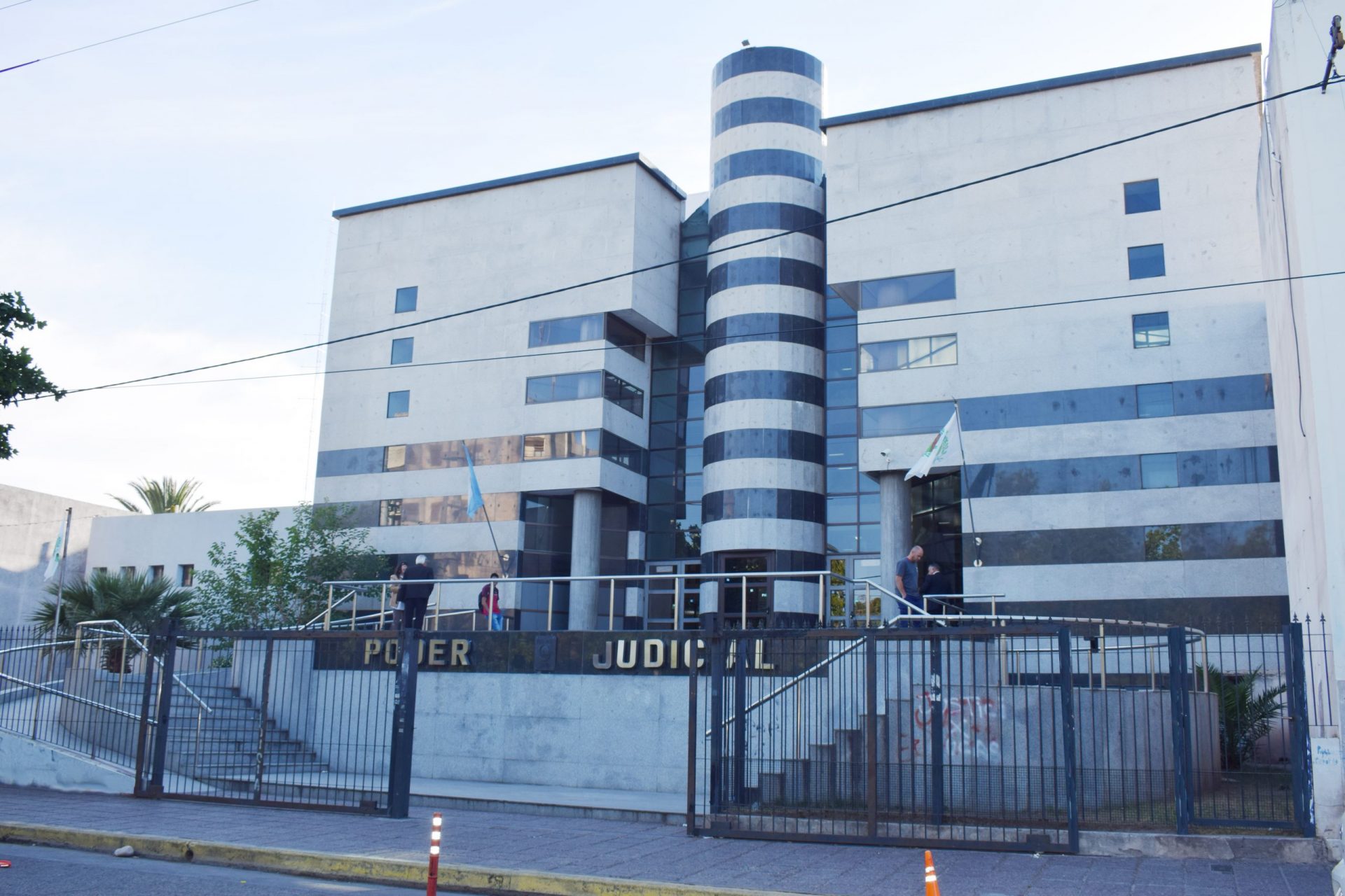 Lee más sobre el artículo Confirmaron la prisión preventiva para el hombre acusado de abusar de un adolescente de 15 años