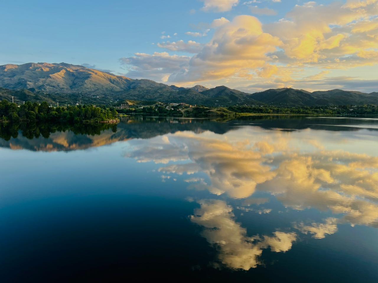 En este momento estás viendo La REM anticipó un inicio de semana inestable y ventosa con ráfagas fuertes en toda la provincia