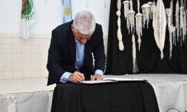 Poggi firmó el decreto de adjudicación de obra para ampliar el Hospital de Salud Mental