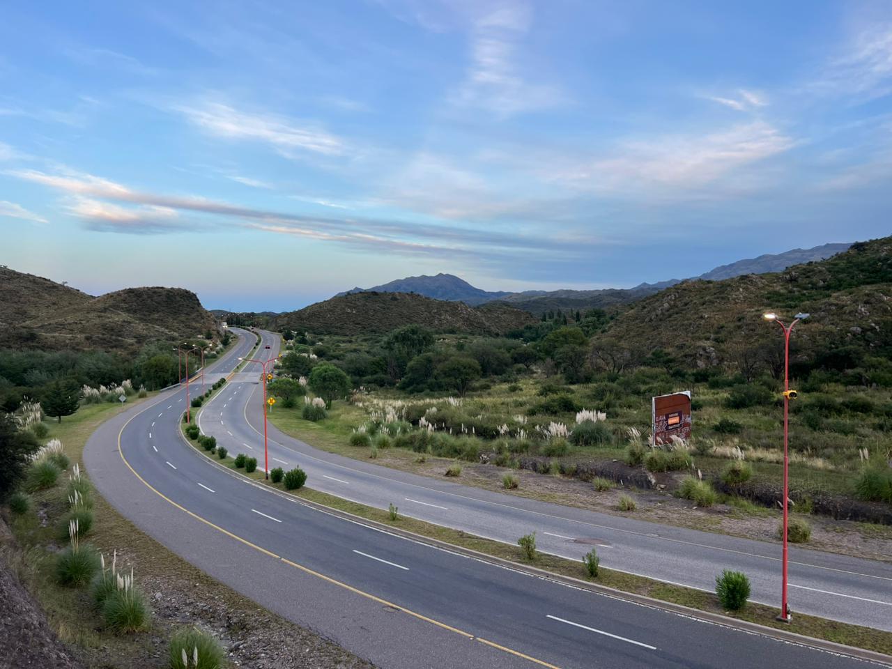Lee más sobre el artículo Sol, algo de viento y máximas de 28º: el pronóstico para este jueves
