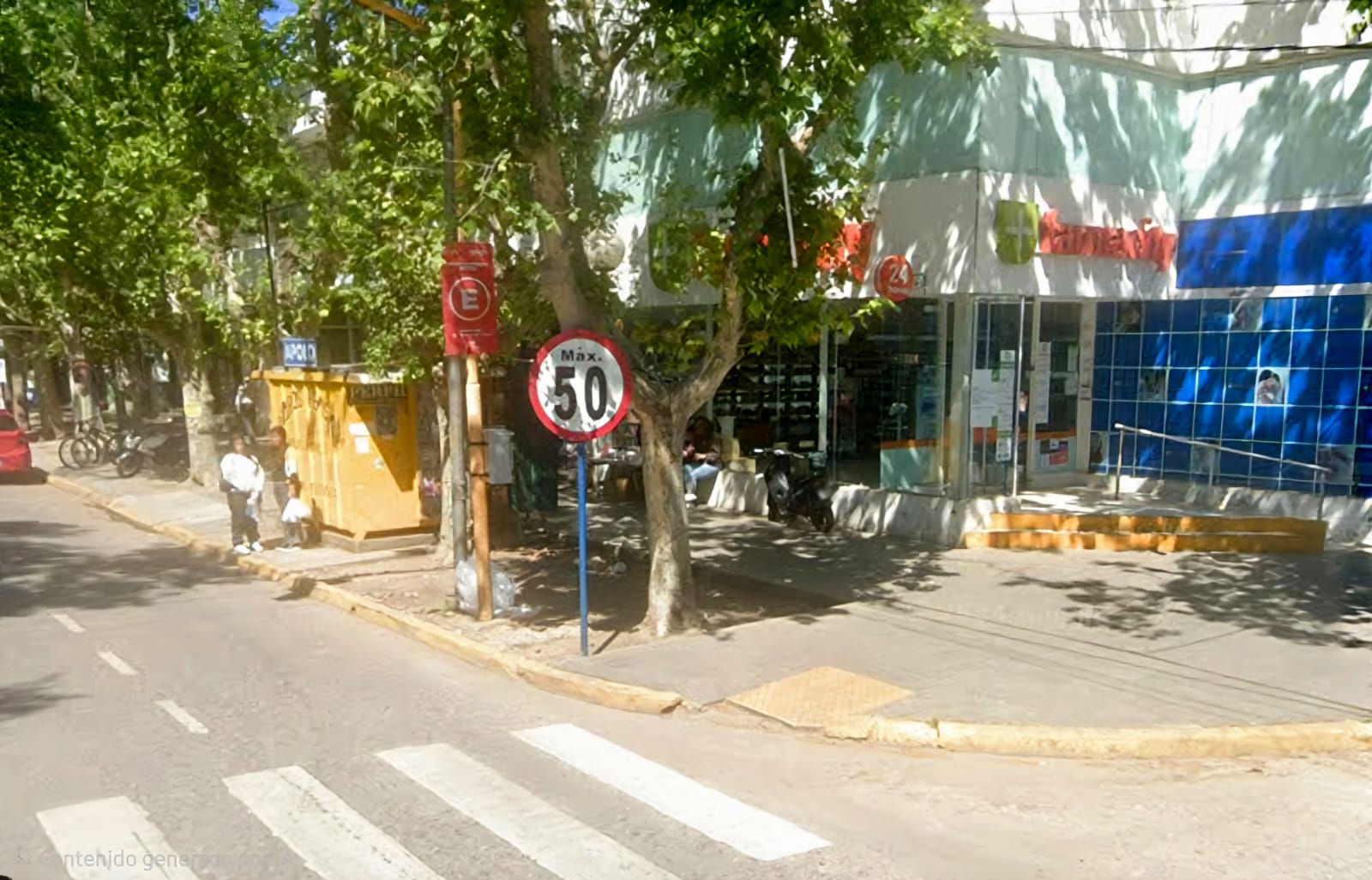 En este momento estás viendo Una vecina solicita mejoras en las paradas de colectivos tras tener un accidente.