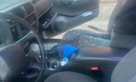Le rompieron la camioneta en pleno centro y le robaron dinero destinado a su tratamiento oncológico