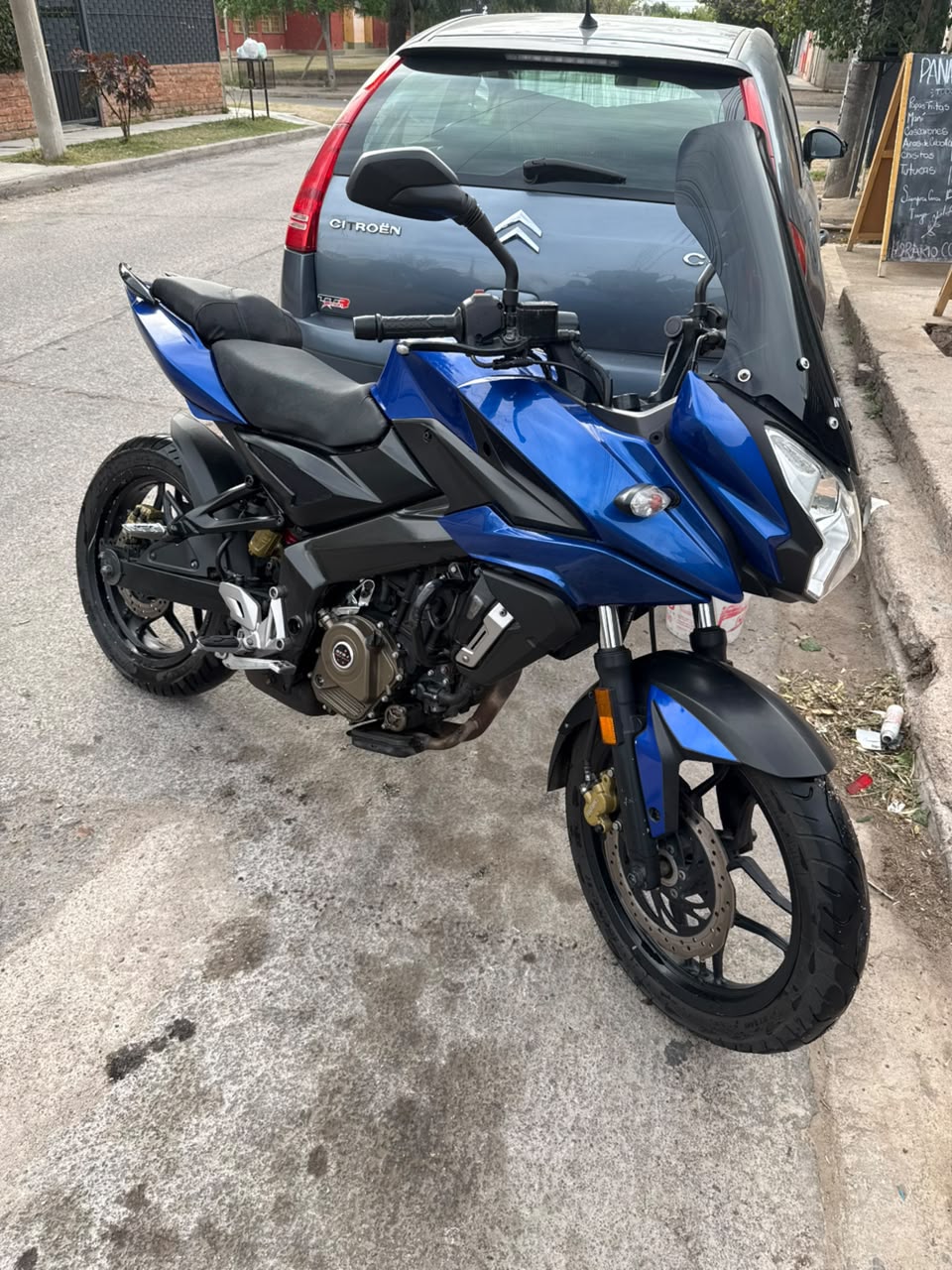 En este momento estás viendo Robaron una moto en San Luis y la familia pide ayuda para recuperarla: ofrecen una recompensa