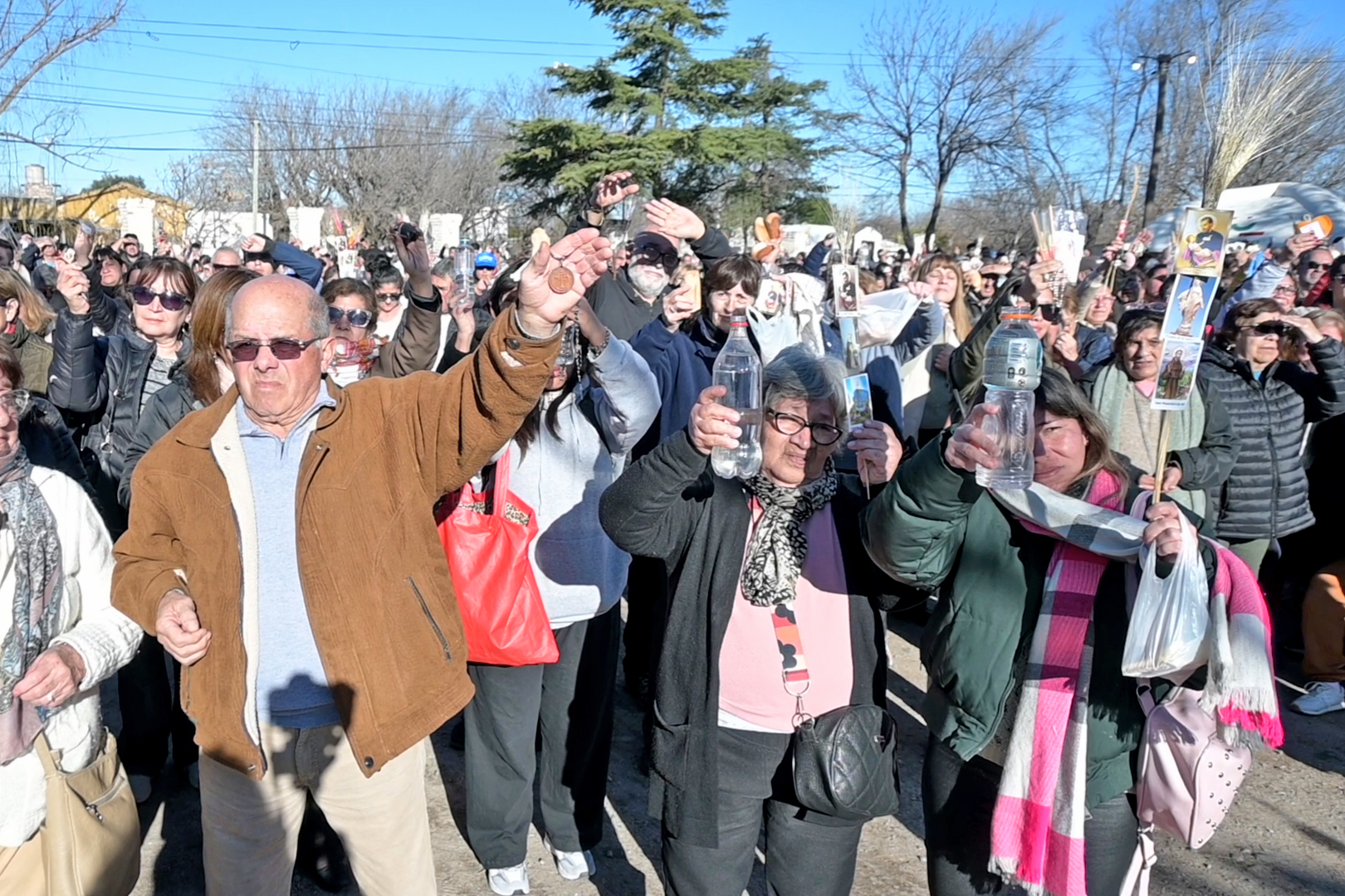 En este momento estás viendo Emotiva y multitudinaria Misa y Procesión por San Cayetano en Villa Mercedes